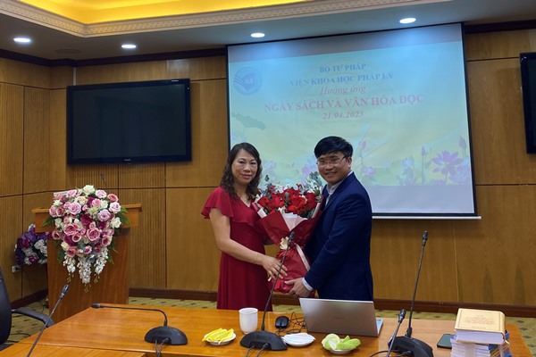 Bộ Tư pháp hưởng ứng Ngày Sách và Văn hóa đọc Việt Nam