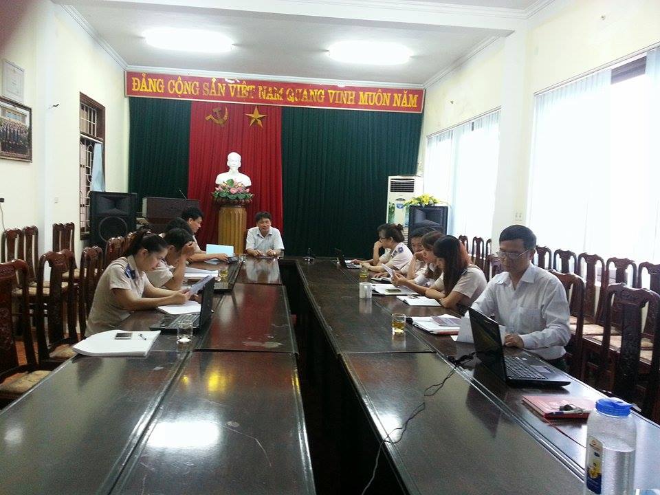 Phòng nghiệp vụ và tổ chức Thi hành án, Cục Thi hành án dân sự tỉnh Nghệ An tổ chức họp lấy ý kiến góp ý vào dự thảo Quy định Chức trách, nhiệm vụ và chế độ làm việc của cán bộ công chức Phòng nghiệp vụ và tổ chức thi hành án