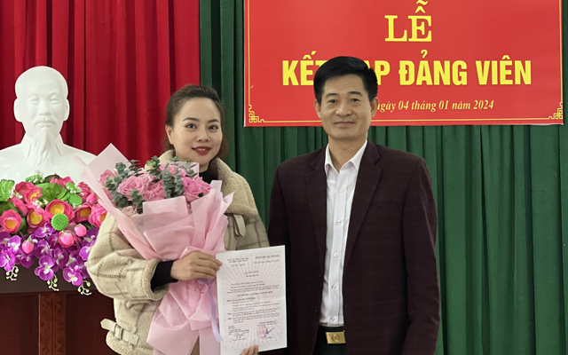 Lễ kết nạp đảng viên mới của Chi bộ THADS huyện Như Xuân