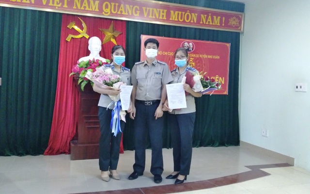 Chi bộ Chi cục THADS huyện Như Xuân kết nạp đảng viên mới