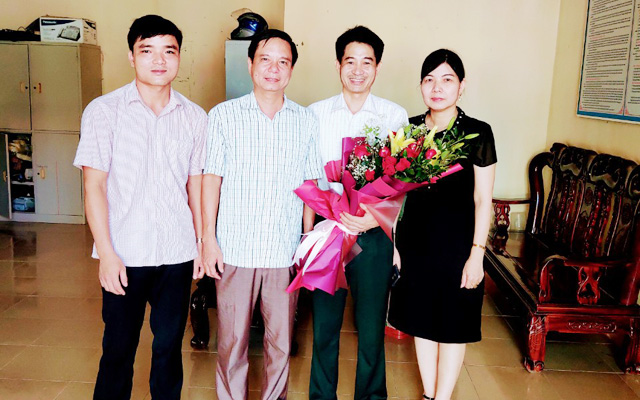 Huyện ủy Như Xuân thăm hỏi, chúc mừng Chi cục THADS huyện nhân kỷ niệm 75 năm ngày truyền thống THADS