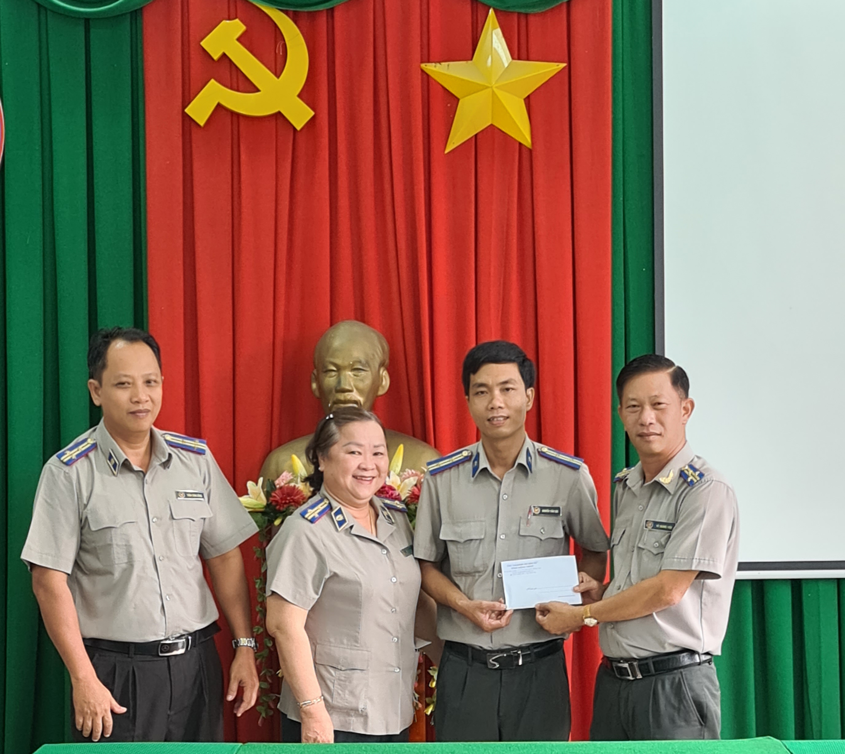 Thi hành án dân sự Đồng Tháp chung sức góp phần xây dựng nông thôn mới