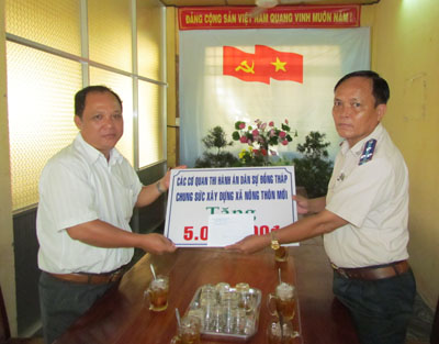 Các cơ quan Thi hành án dân sự trong tỉnh Đồng Tháp góp phần cùng địa phương xây dựng nông thôn mới