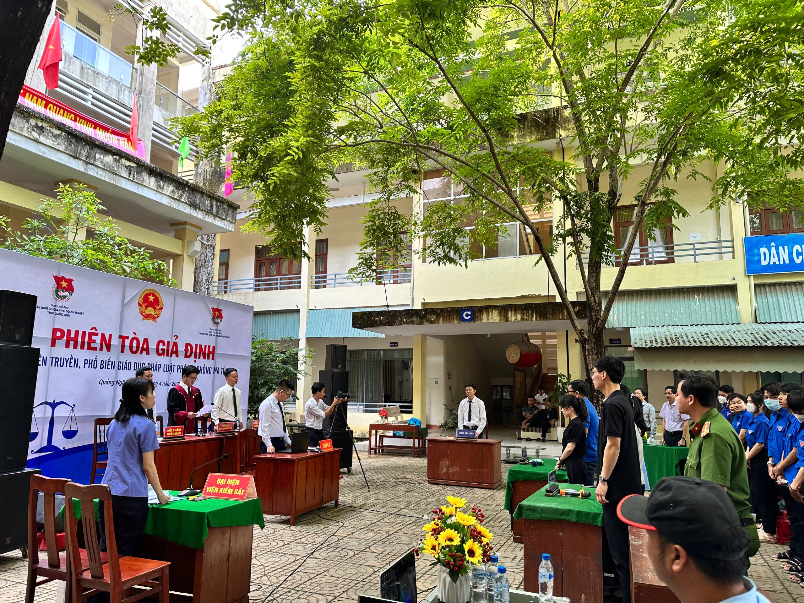 Chi đoàn Cục Thi hành án dân sự tỉnh phối hợp tổ chức phiên tòa giả định tuyên truyền pháp luật về phòng, chống ma túy