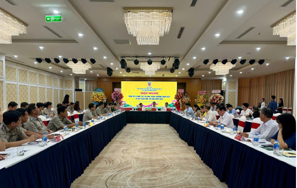 Khối cơ quan Tư pháp các tỉnh khu vực Miền Đồng Nam Bộ tổng kết thi đua và ký kết giao ước thi đua