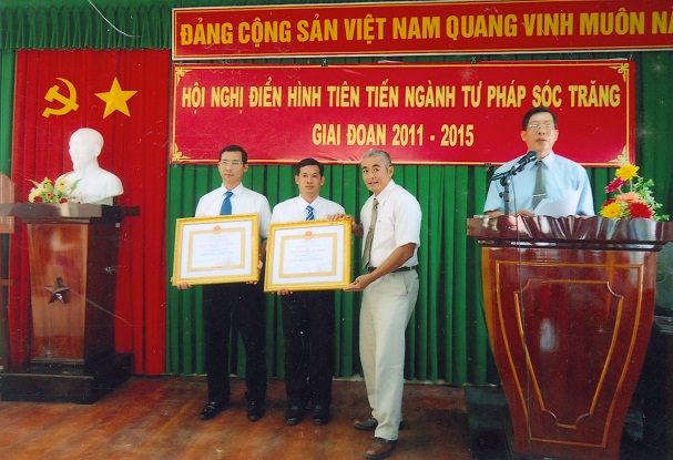 Sở Tư pháp tỉnh Sóc Trăng nỗ lực phấn đấu vượt qua khó khăn, thách thức để hoàn thành xuất sắc nhiệm vụ chính trị được giao.