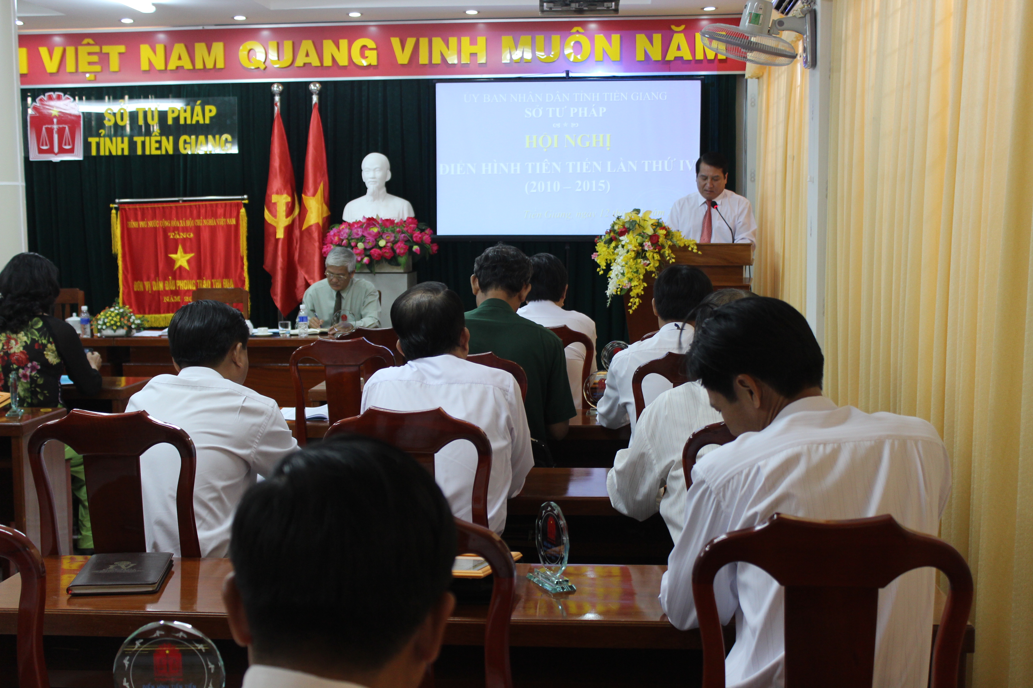 Tư pháp Tiền Giang tôn vinh những tập thể, cá nhân là điển hình tiên tiến