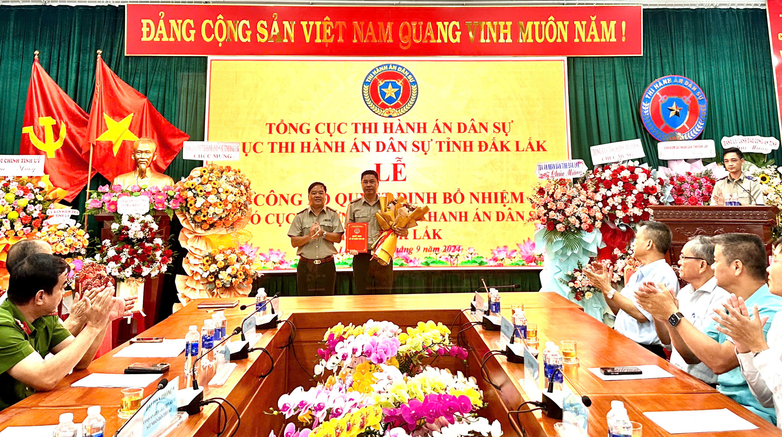 Lễ Công bố quyết định bổ nhiệm Phó Cục trưởng Cục Thi hành án dân sự tỉnh Đắk Lắk