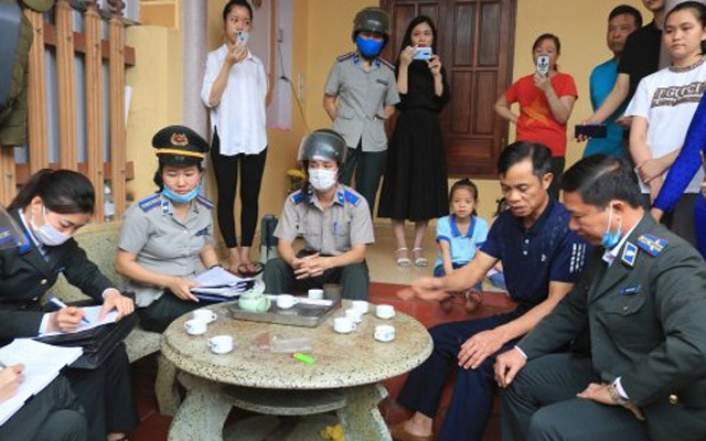 Chi cục THADS huyện Thiệu Hóa cưỡng chế giao tài sản cho người được thi hành án