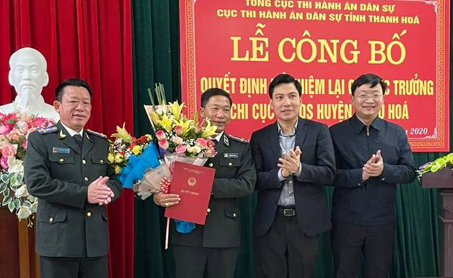 Cục THADS tỉnh Thanh Hóa công bố quyết định bổ nhiệm lại Chi cục trưởng Chi cục THADS huyện Thiệu Hóa