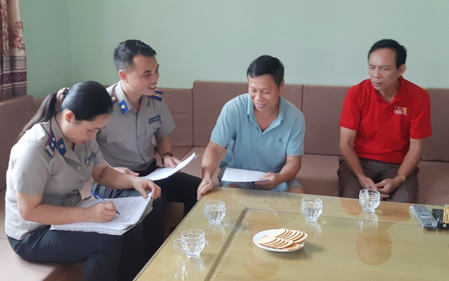 Chi cục THADS huyện Thường Xuân giao tài sản là quyền sử dụng đất, quyền sử dụng nhà ở gắn liền với đất