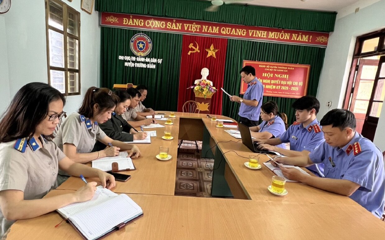 Kiểm sát trực tiếp hoạt động THADS 06 tháng cuối năm 2023 tại Chi cục Thường Xuân