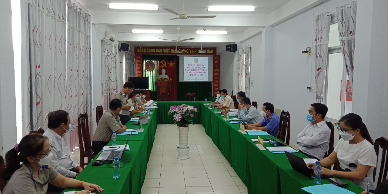 Ban Nội chính Tỉnh ủy làm việc với Cục Thi hành án dân sự về kết quả công tác thi hành án dân sự, theo dõi thi hành án hành chính năm 2021