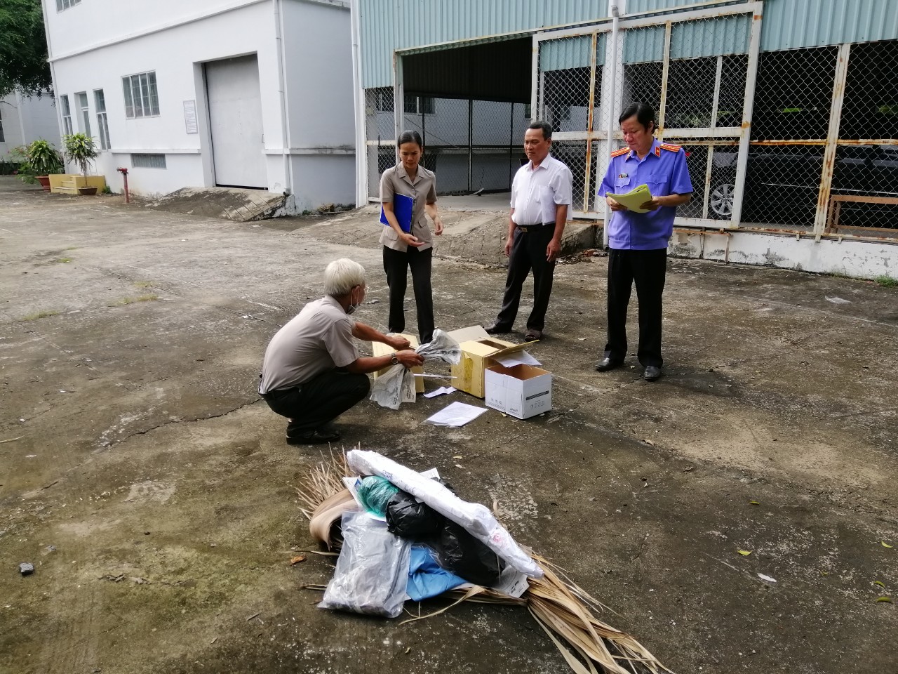 Tiêu hủy vật chứng