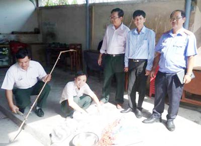 Tổ chức tiêu hủy vật chứng, tài sản