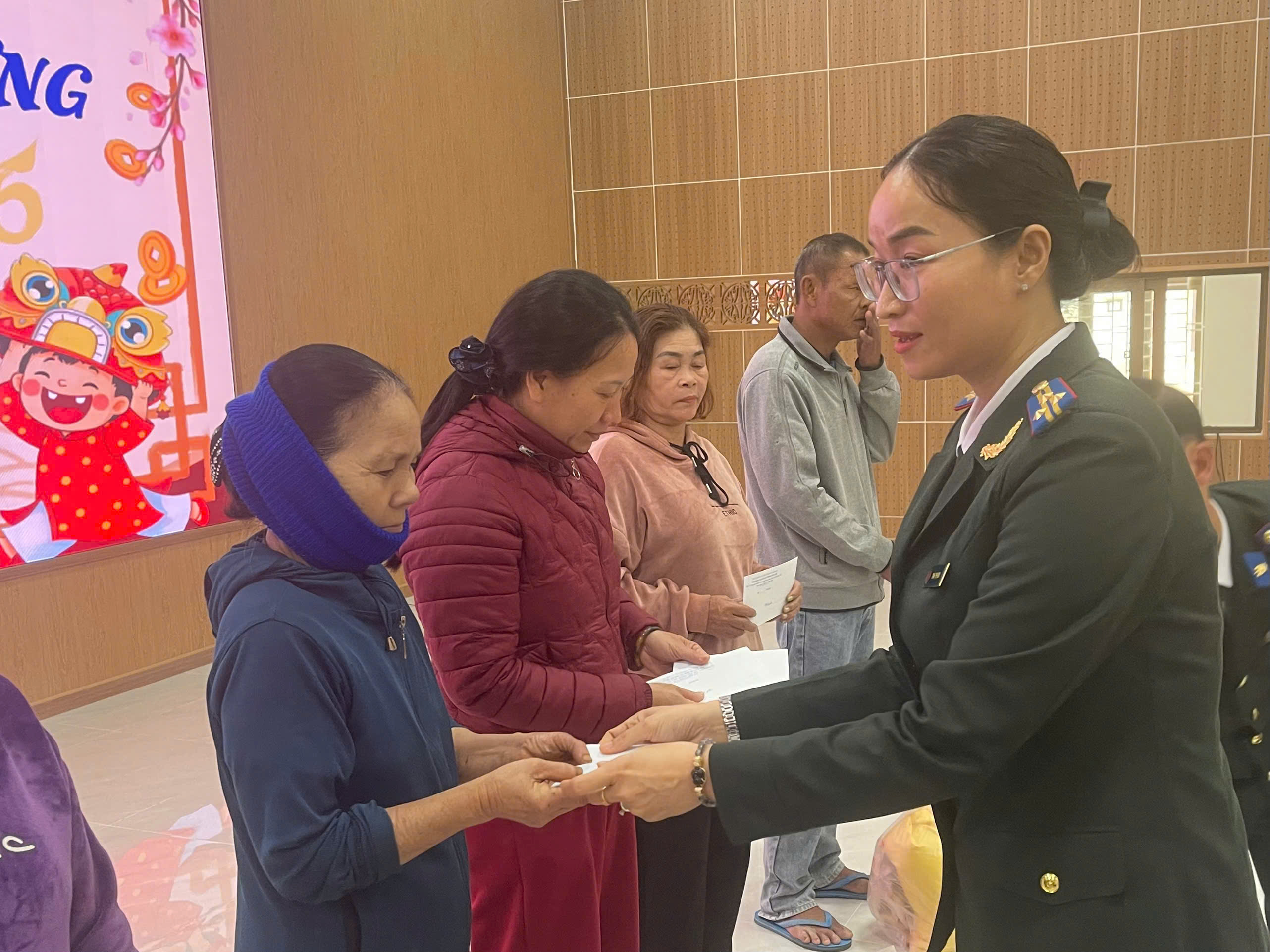 THI HÀNH ÁN DÂN SỰ TỈNH QUẢNG TRỊ LAN TỎA TINH THẦN SẺ CHIA QUA CHƯƠNG TRÌNH “XUÂN CHIA SẺ – TẾT YÊU THƯƠNG”