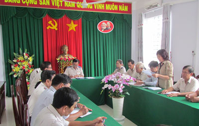 Tổ chức trao quyết định công nhận Đảng viên chính thức