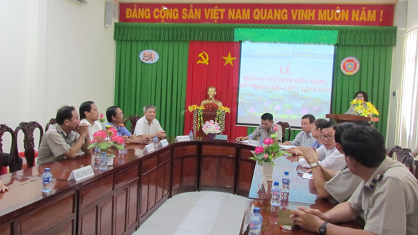 Cục Thi hành án dân sự tỉnh Đồng Tháp tổ chức lễ công bố và trao quyết định điều động và bổ nhiệm chức vụ lãnh đạo cấp huyện