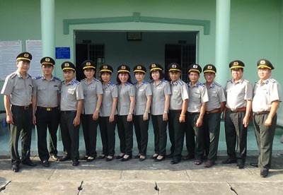 Trang phục mới cho công chức làm công tác thi hành án dân sự