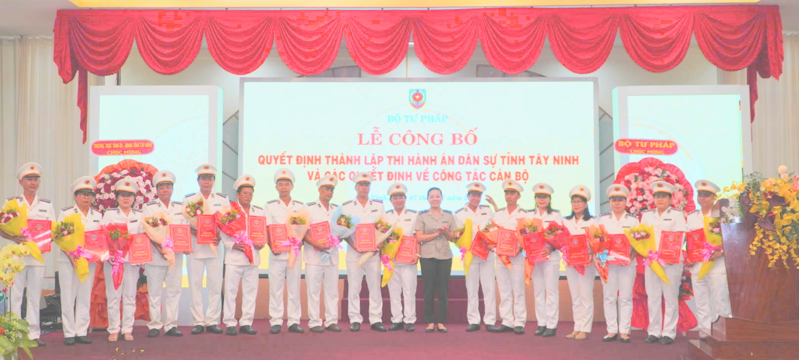 Lễ công bố quyết định thành lập Thi hành án dân sự tỉnh Tây Ninh và các quyết định về công tác cán bộ