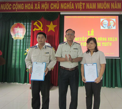 Lễ trao quyết định công nhận Đảng viên chính thức