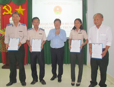 Lễ trao quyết định bổ nhiệm Chấp hành viên trung cấp