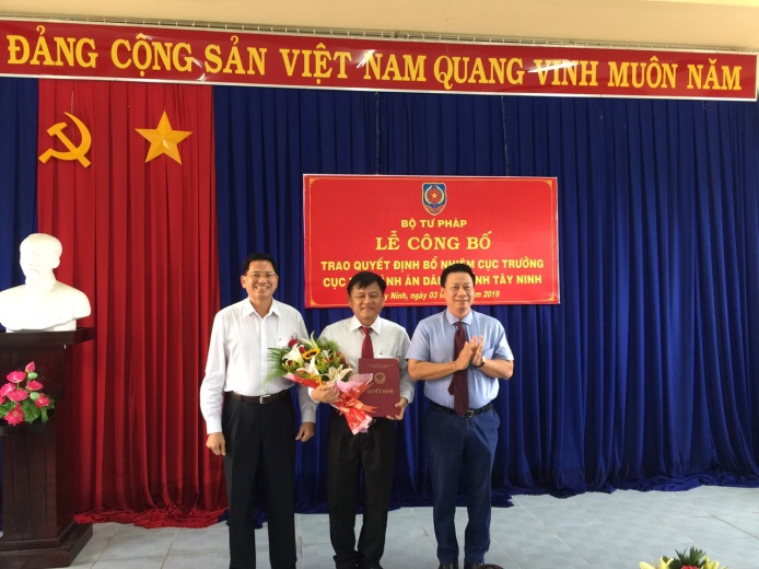 Công bố, trao Quyết định bổ nhiệm Cục trưởng Cục Thi hành án dân sự tỉnh Tây Ninh