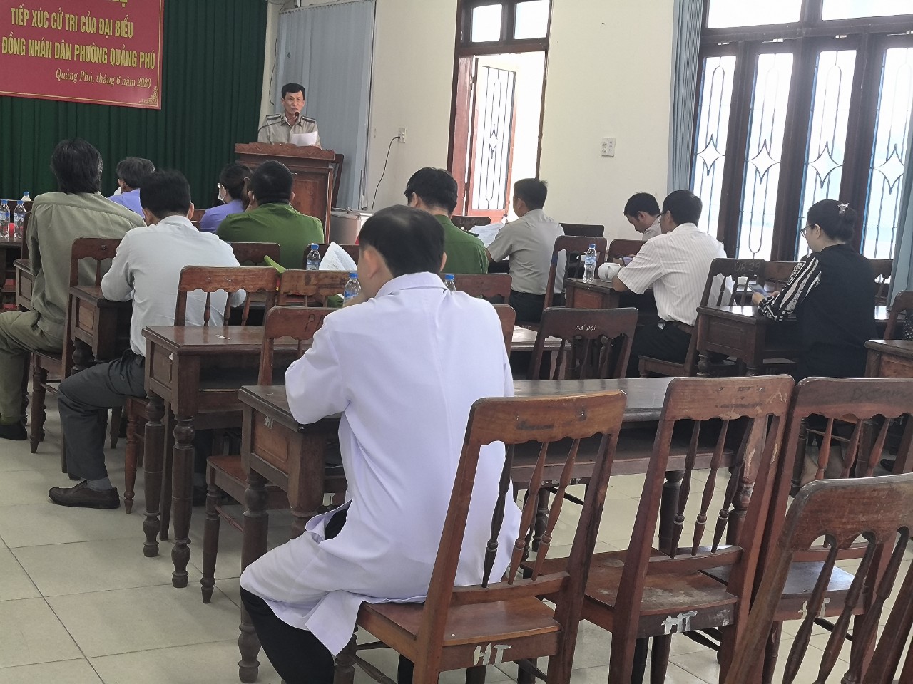 Chi cục THADS thành phố Quảng Ngãi tổ chức cưỡng chế thành công việc chuyển giao quyền sử dụng đất cho người được thi hành án