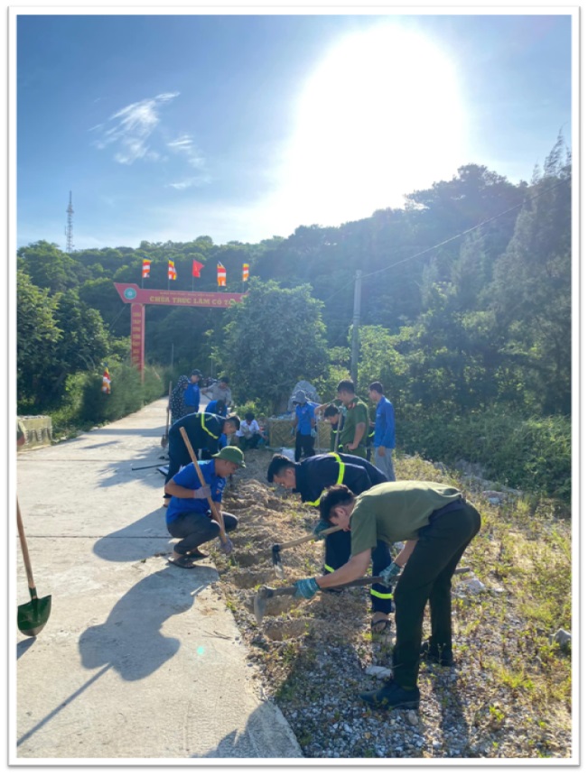 TUỔI TRẺ CÔ TÔ VỚI BIỂN ĐẢO THÂN YÊU