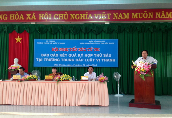 Trường Trung cấp Luật Vị Thanh tổ chức Hội nghị Tiếp xúc cử tri báo cáo kết quả kỳ họp thứ 6 Quốc hội khóa XIII