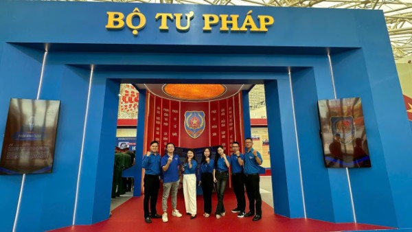 Công đoàn, Tuổi trẻ Báo Pháp luật Việt Nam hưởng ứng Triển lãm thành tựu đất nước và ngành Tư pháp