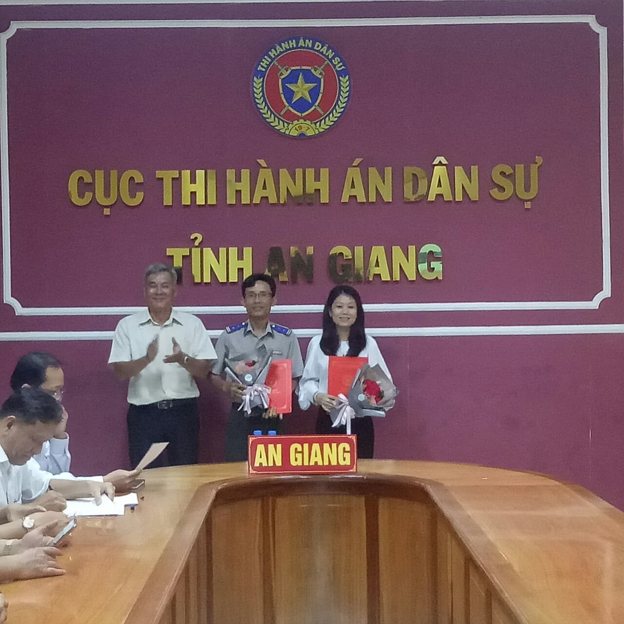 Công bố trao Quyết định bổ nhiệm Chánh Văn phòng và Phó Chánh Văn phòng Cục Thi hành án dân sự tỉnh An Giang