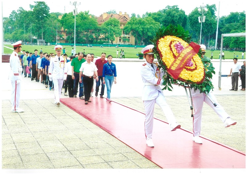 Cục Thi hành án dân sự thành phố Hà Nội tri ân các Anh hùng - Liệt sĩ