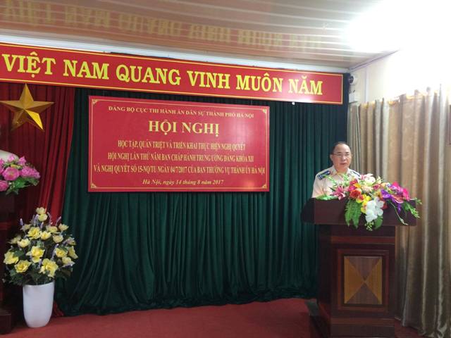 Đảng ủy Cục Thi hành án dân sự thành phố Hà Nội quán triệt Nghị quyết Hội nghị lần thứ năm Ban Chấp hành Trung ương Đảng khóa XII và  Nghị quyết số 15-NQ/TU ngày 04/7/2017 của Ban Thường vụ Thành ủy