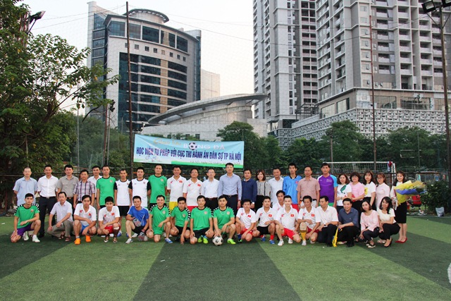 Giao lưu đá bóng giữa Cục Thi hành án dân sự thành phố Hà Nội  và Học viện Tư pháp