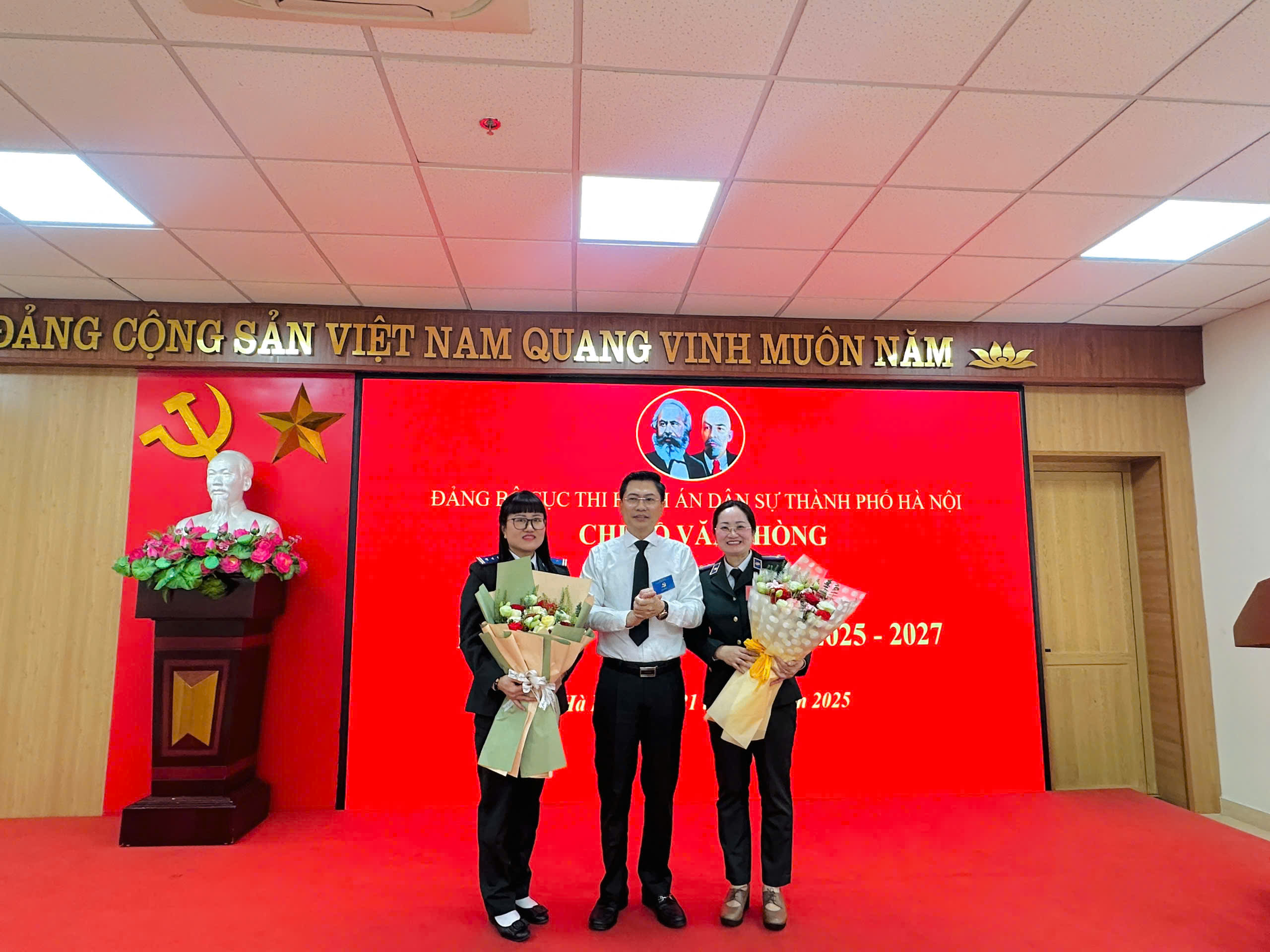 Đại hội Chi bộ Văn phòng nhiệm kỳ 2025-2027