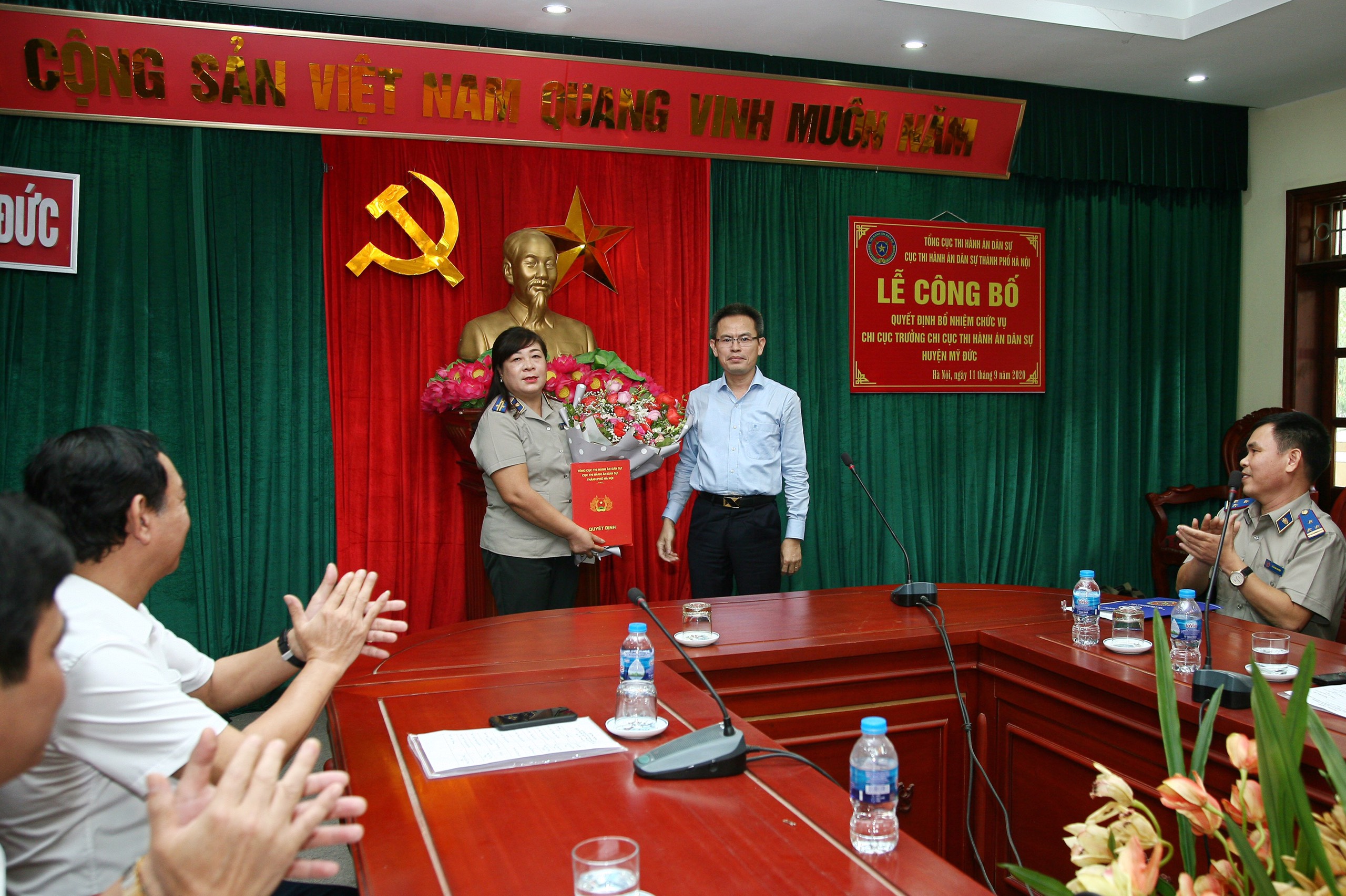 Lễ công bố Quyết định bổ nhiệm Chi cục trưởng Chi cục Thi hành án dân sự huyện Mỹ Đức, thành phố Hà Nội