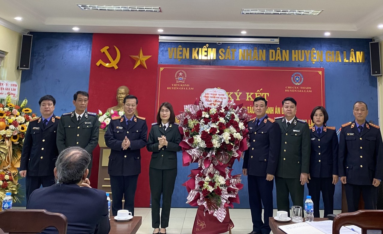 Cục Thi hành án dân sự thành phố Hà Nội dự Lễ ký kết Quy chế phối hợp trong công tác thi hành án dân sự Chi cục Thi hành án dân sự huyện Gia Lâm và Viện kiểm sát nhân dân huyện Gia Lâm