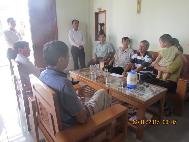 Tổ chức thăm, tặng quà cho gia đình hai đồng nghiệp mắc bệnh hiểm nghèo, có hoàn cảnh khó khă