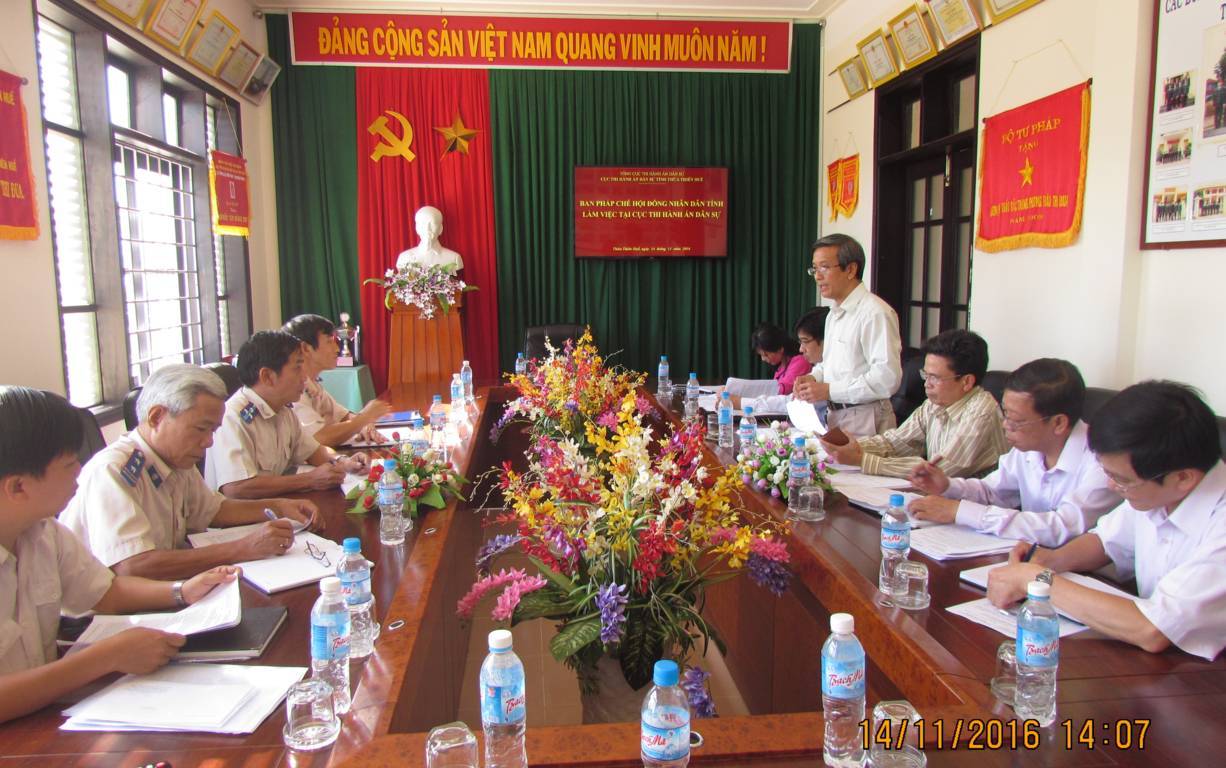Ban pháp chế Hội đồng nhân dân tỉnh làm việc tại Cục Thi hành án dân sự tỉnh Thừa Thiên Huế