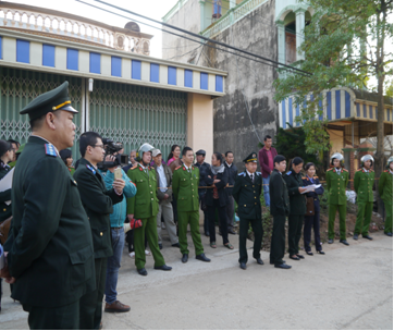 Chi cục THADS huyện Chương Mỹ cưỡng chế thi hành án chuyển giao quyền sử dụng đất