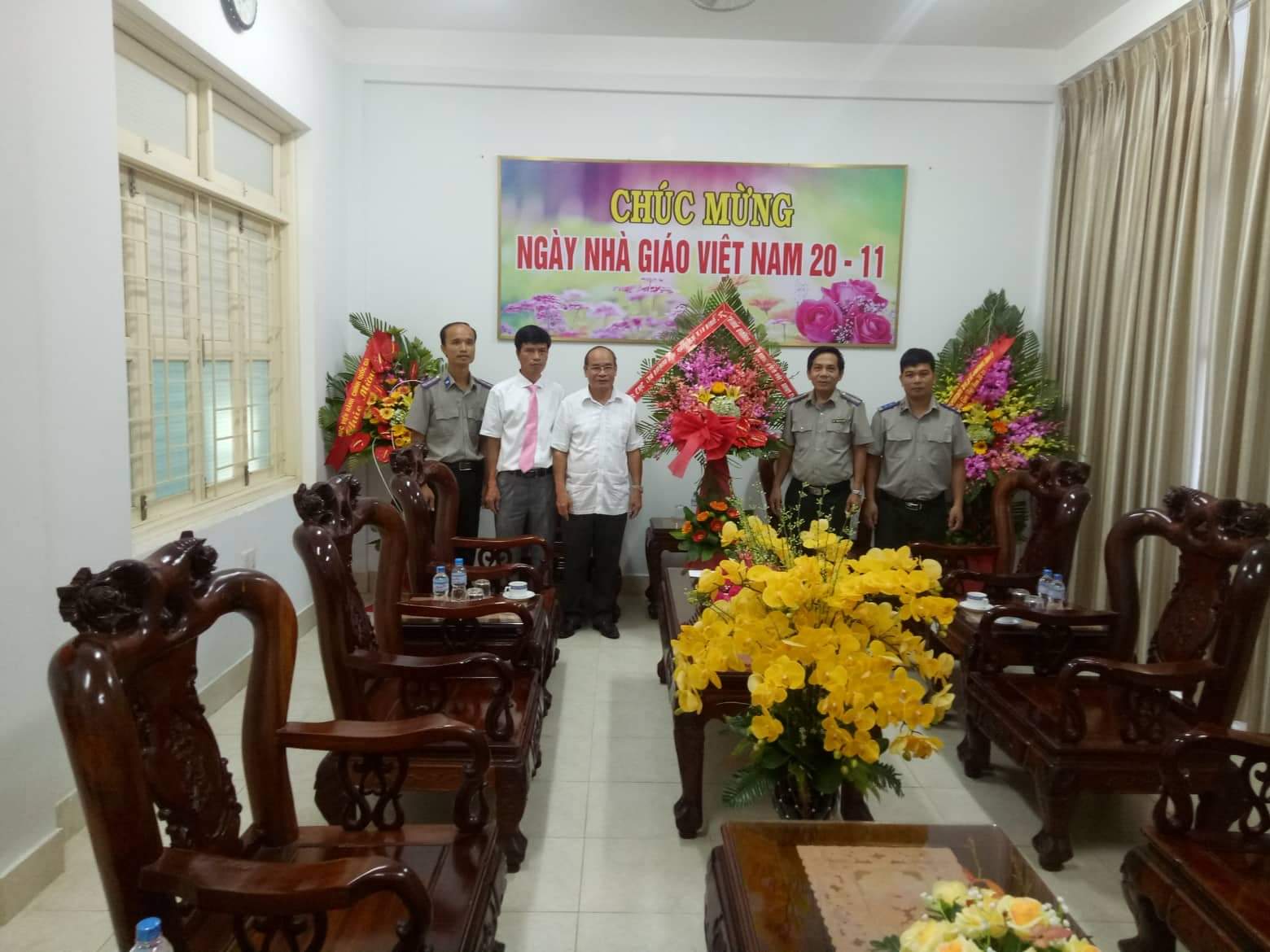 Cục Thi hành án dân sự tỉnh chúc mừng Ngày Nhà giáo Việt Nam 20/11