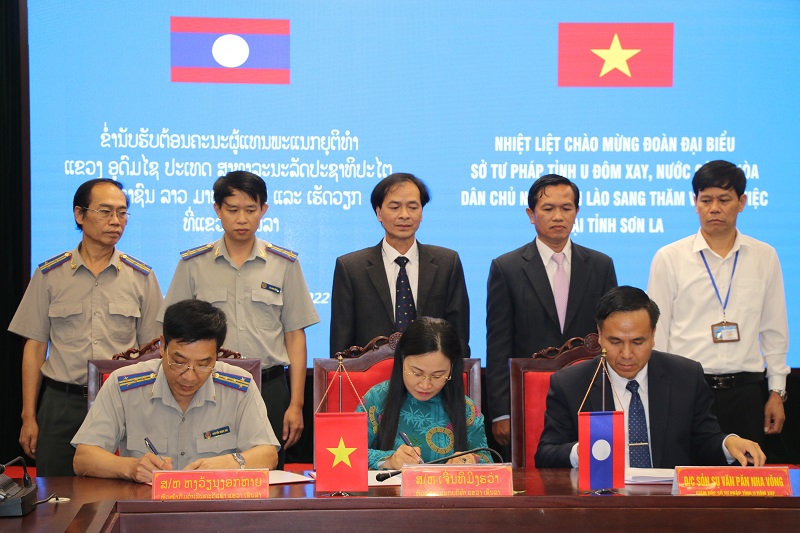 Đoàn cán bộ của Sở Tư pháp tỉnh U Đôm Xay, nước Cộng hòa dân chủ nhân dân Lào sang thăm và làm việc với Cục Thi hành án dân sự tỉnh Sơn La