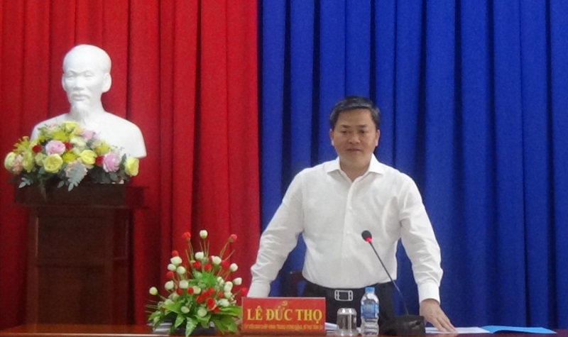 Bí thư Tỉnh ủy Lê Đức Thọ và Đoàn công tác của Tỉnh ủy làm việc tại Cục Thi hành án dân sự tỉnh Bến Tre