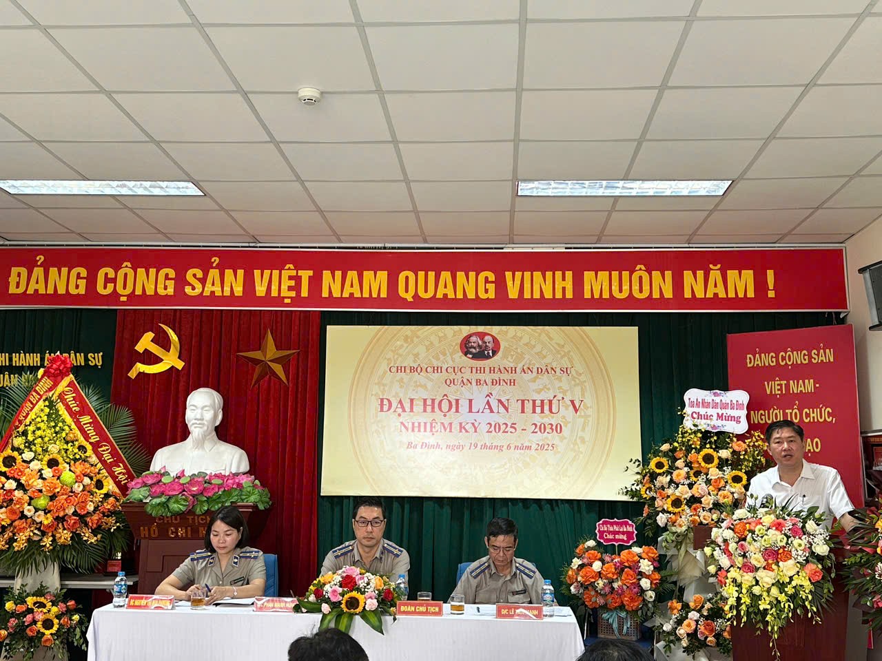 Đại hội Chi bộ Chi cục Thi hành án dân sự quận Ba Đình năm 2025