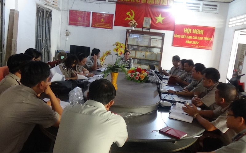 Cục Thi hành án dân sự tỉnh Bến Tre tổ chức kiểm tra toàn diện các hoạt động thi hành án dân sự  tại Chi cục Thi hành án dân sự huyện, thành phố