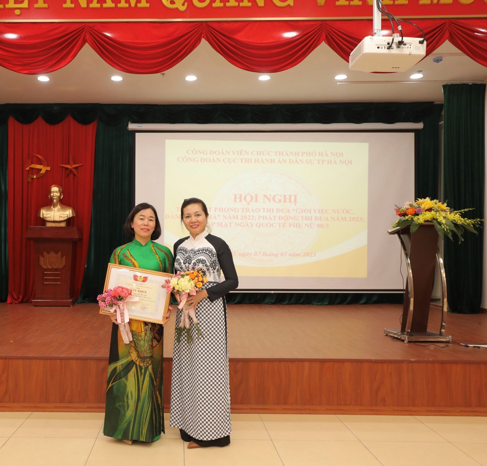 Hội nghị tổng kết phong trào thi đua “Giỏi việc nước, đảm việc nhà” năm 2022 và phát động thi đua năm 2023...của Công đoàn Cục THADS Thành phố Hà Nội