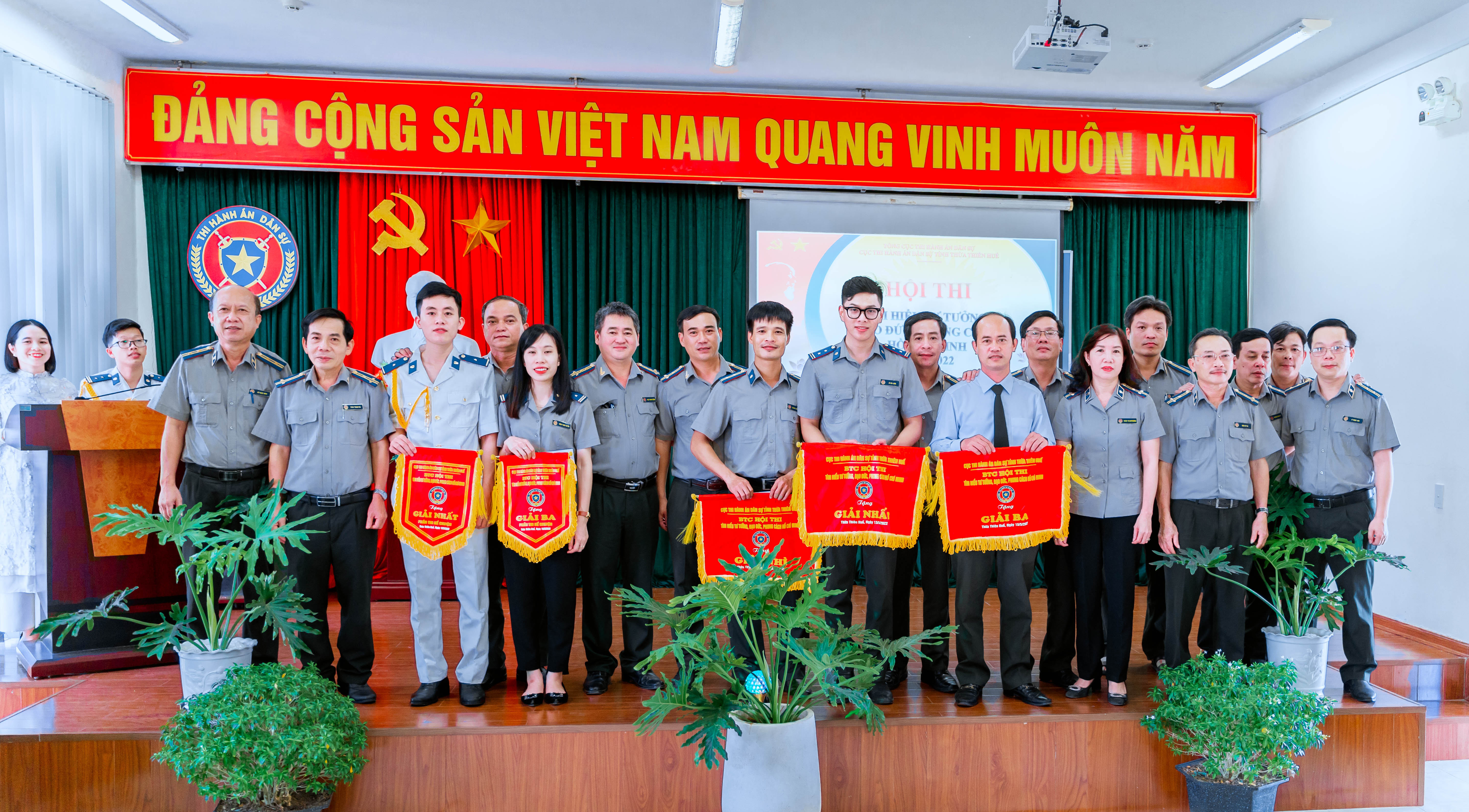 Thừa Thiên Huế: Tổ chức nhiều hoạt động chào mừng kỷ niệm 76 năm Ngày truyền thống Thi hành án dân sự (19/7/1946-19/7/2022)