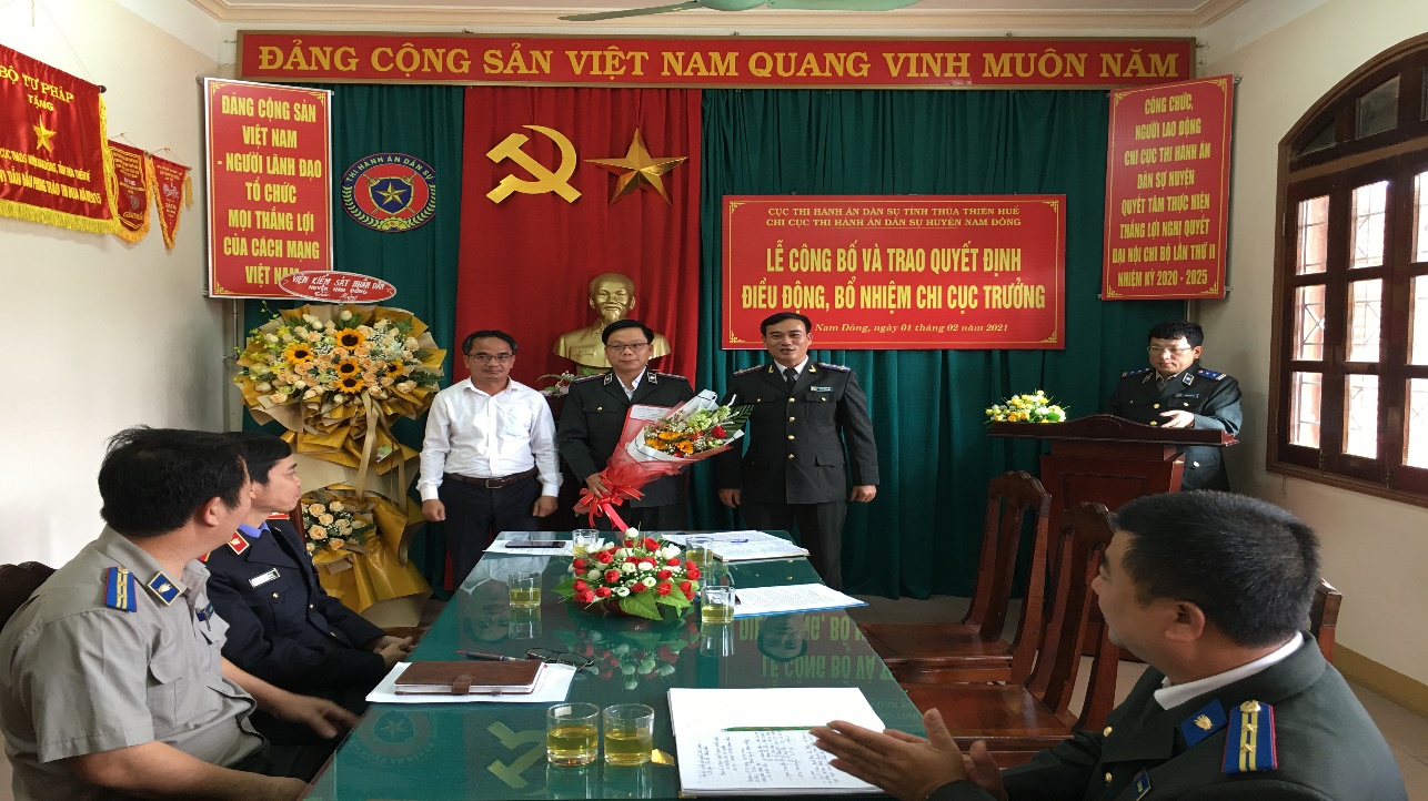 Lễ công bố Quyết định điều động, bổ nhiệm Chi cục trưởng Chi cục Thi hành án dân sự huyện Nam Đông