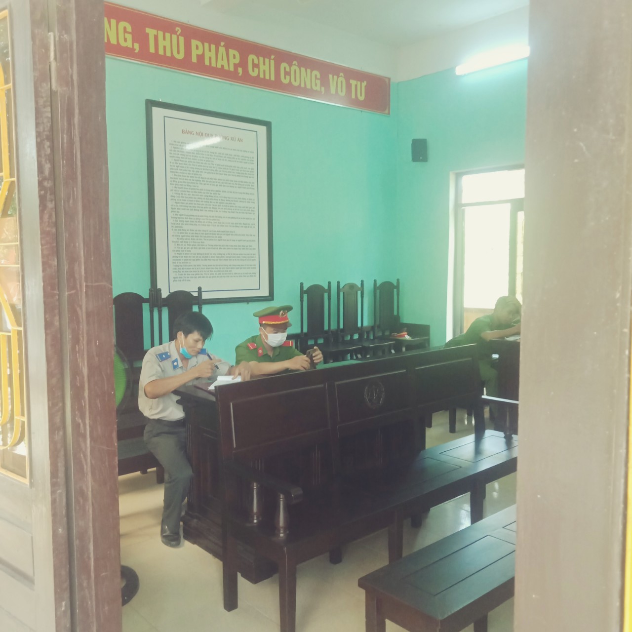 Thu tiền tự nguyện thi hành án trước phiên xét xử